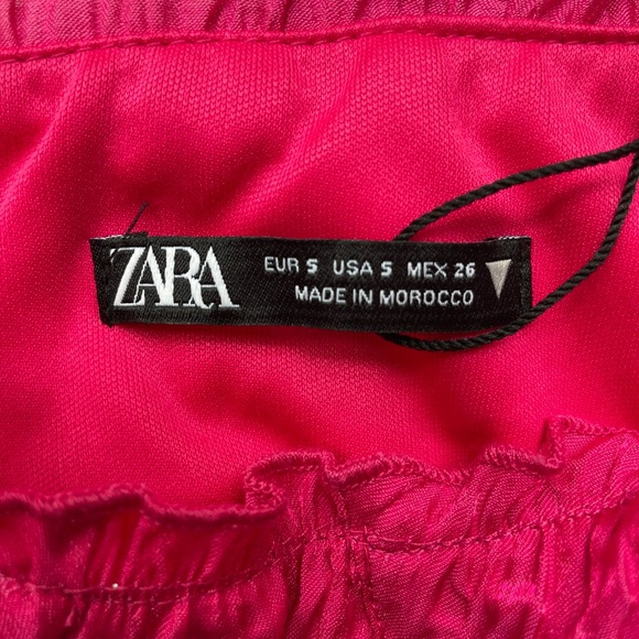 Zara Small Bralette Pink Barbiecore Crop Top Adjustable Strap Stretch NWT - Picture 5 of 6